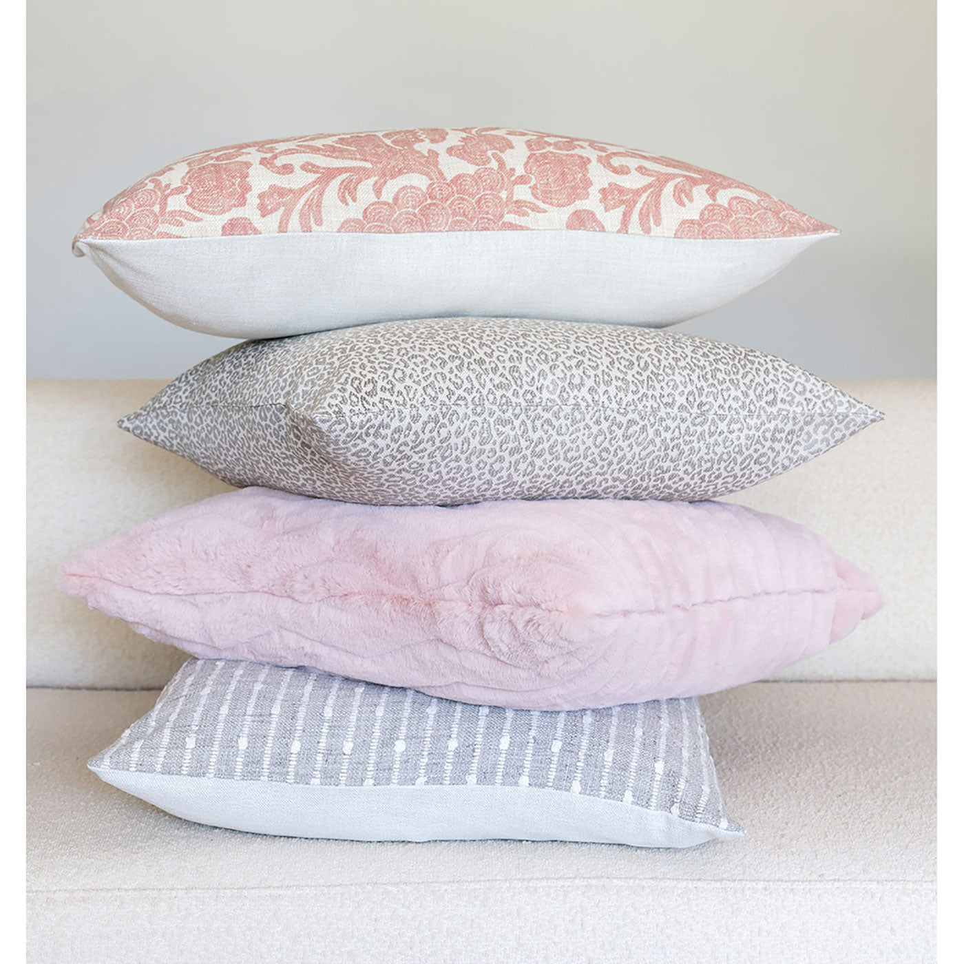 http://bennettlaine.com/cdn/shop/files/San-Ysidro-Pillow-Combo-1400x1400_77049e36-e04a-4bc8-94a8-c8698d448a44.jpg?v=1684125626